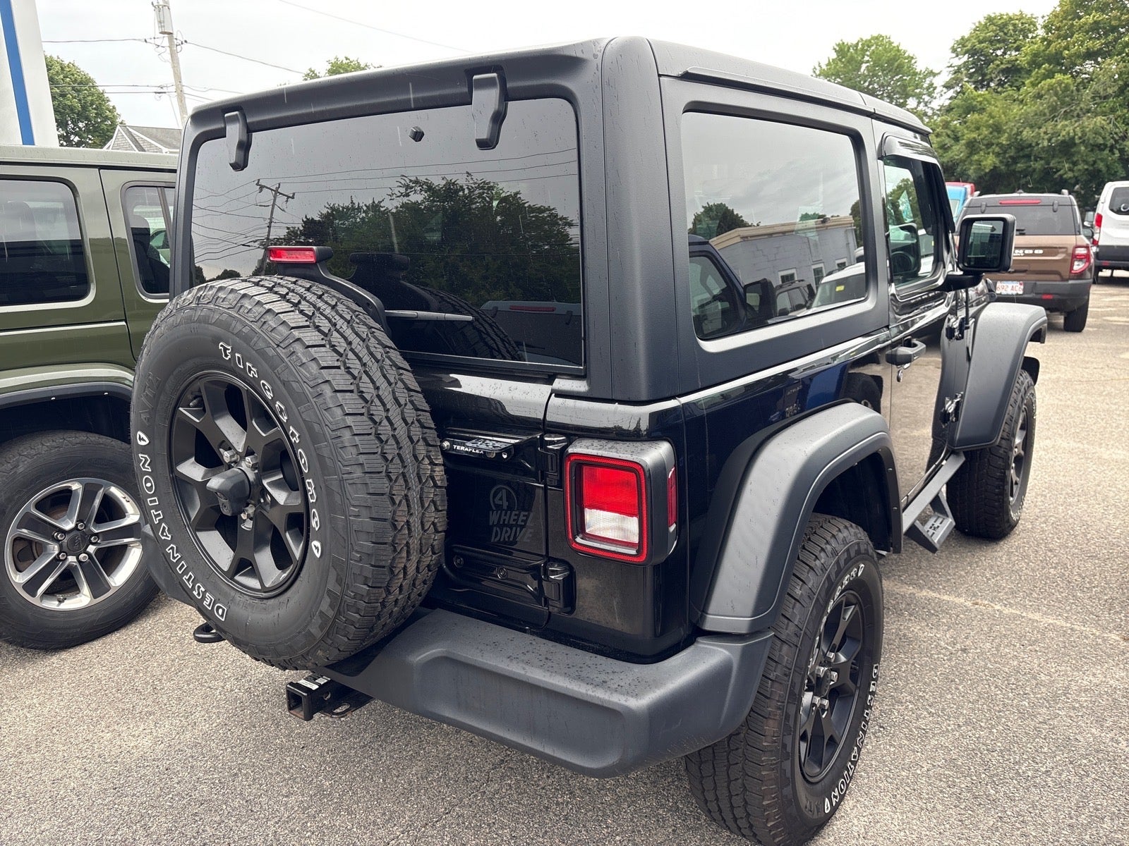 2023 Jeep Wrangler Willys