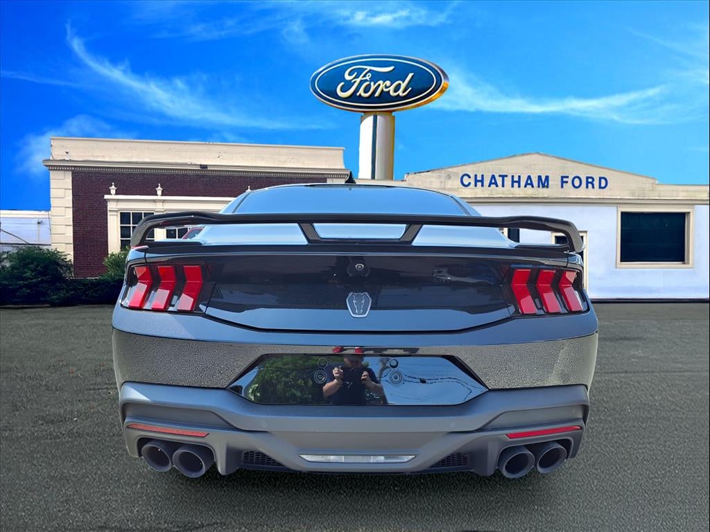 2025 Ford Mustang Dark Horse