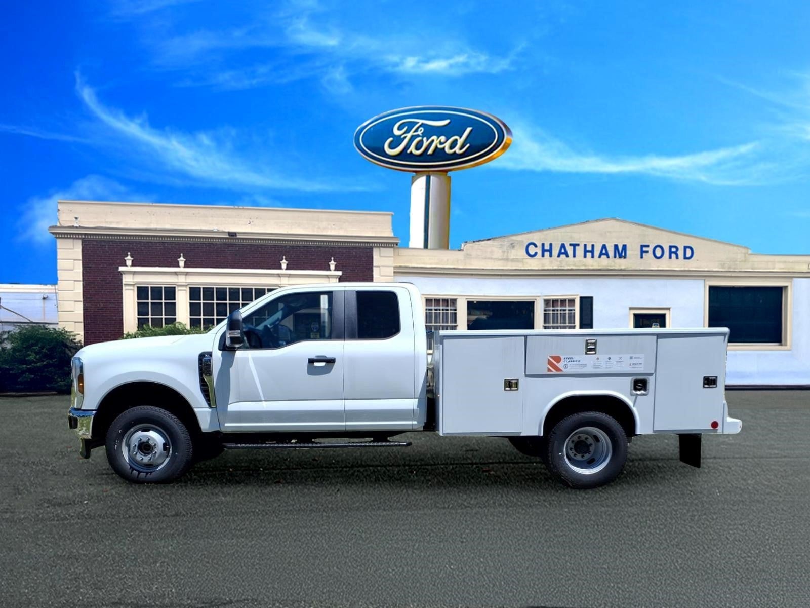 2025 Ford F-350 Super Duty XL