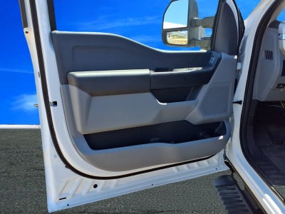 2025 Ford F-350 Super Duty XL
