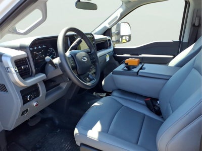 2025 Ford F-350 Super Duty XL
