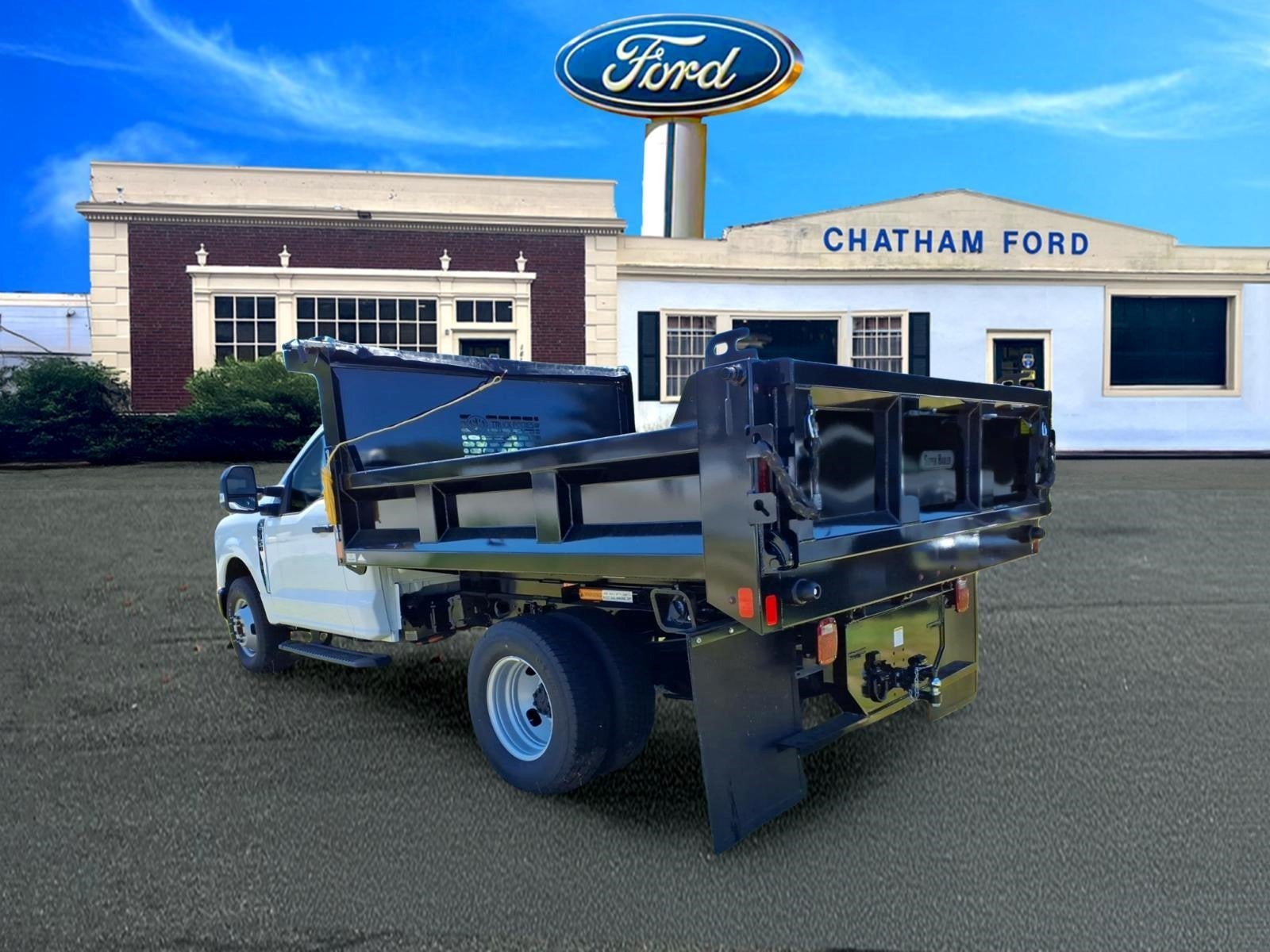 2025 Ford F-350 Super Duty XL