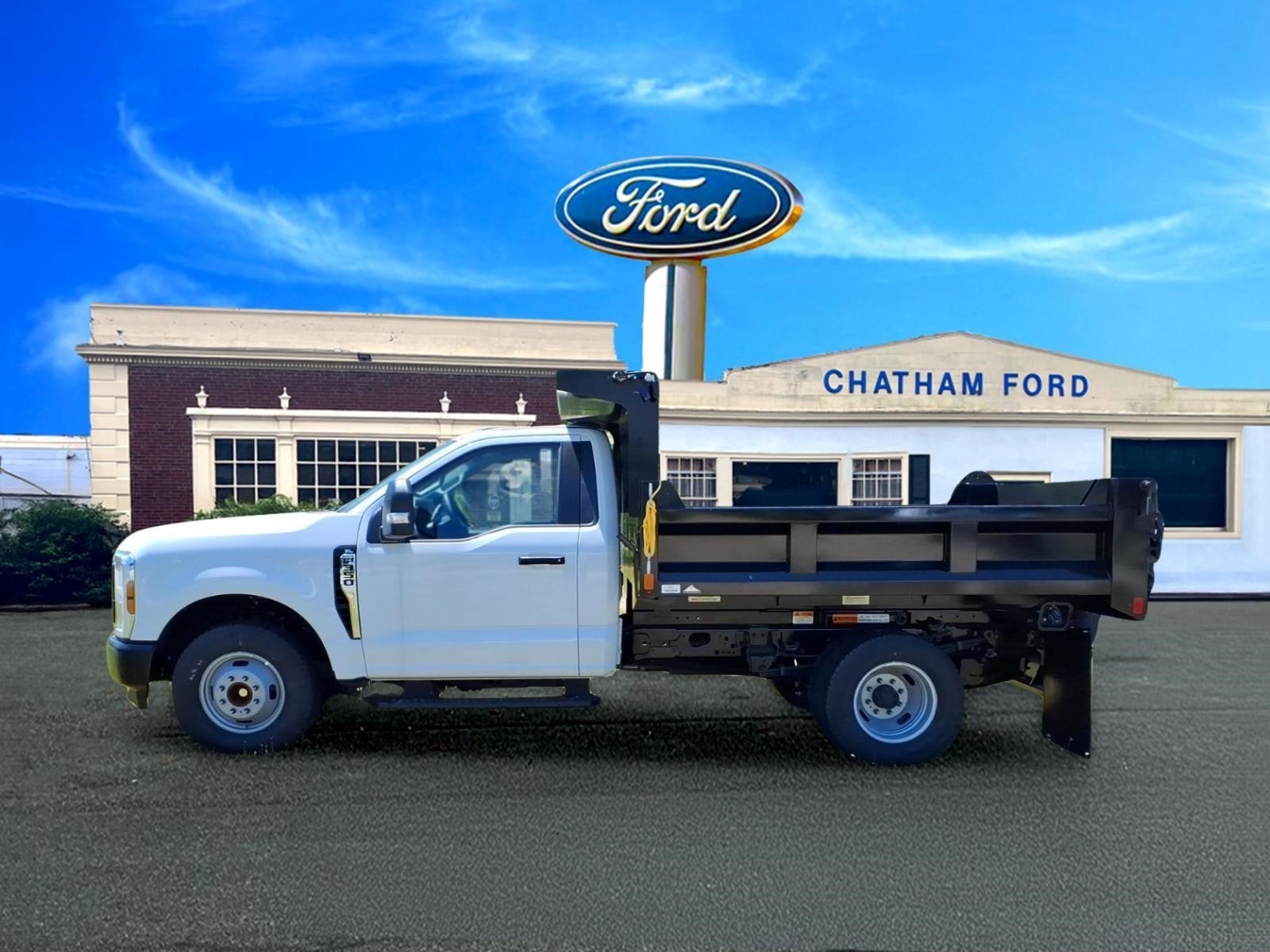2025 Ford F-350 Super Duty XL