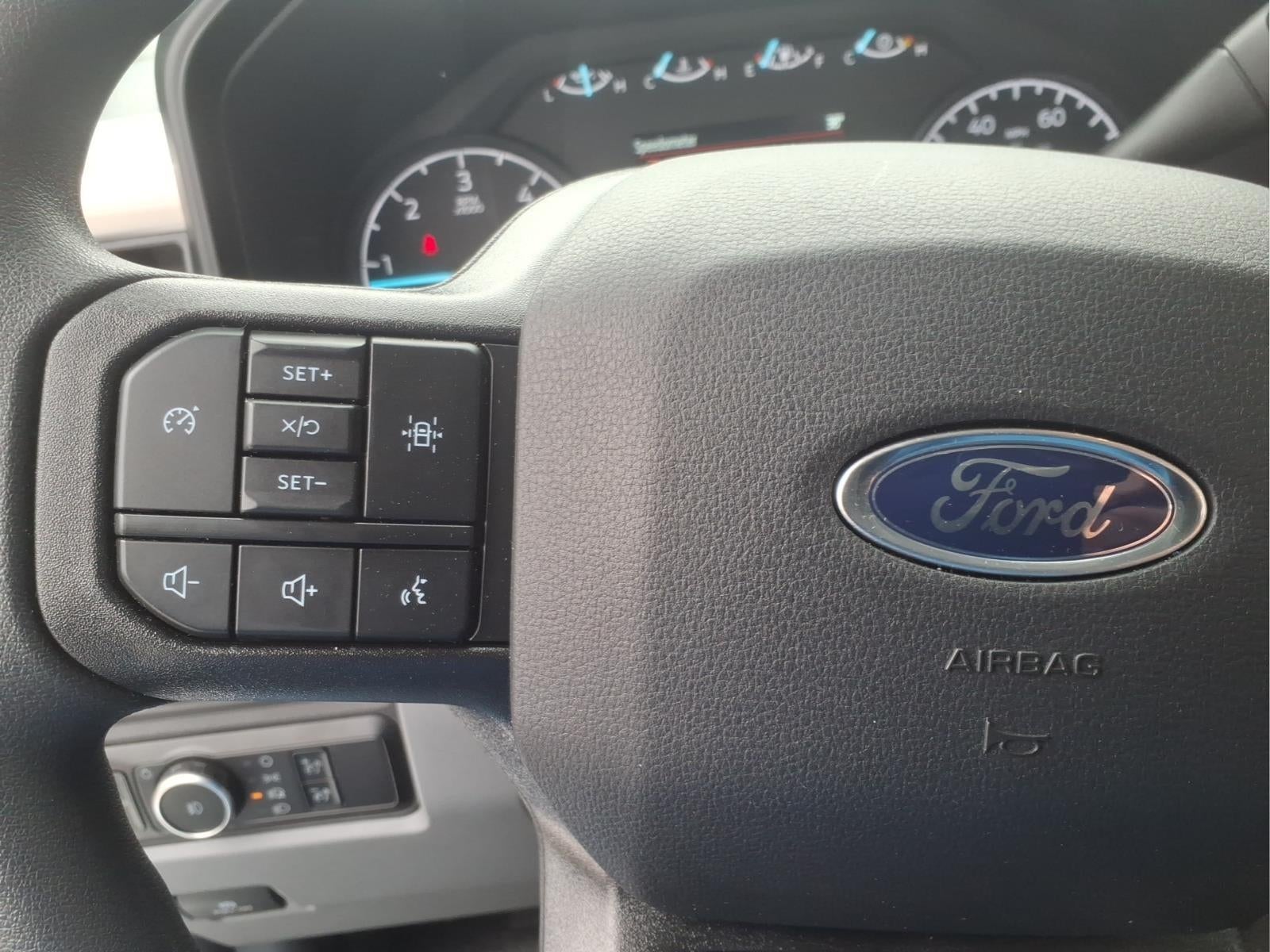 2025 Ford F-350 Super Duty XL
