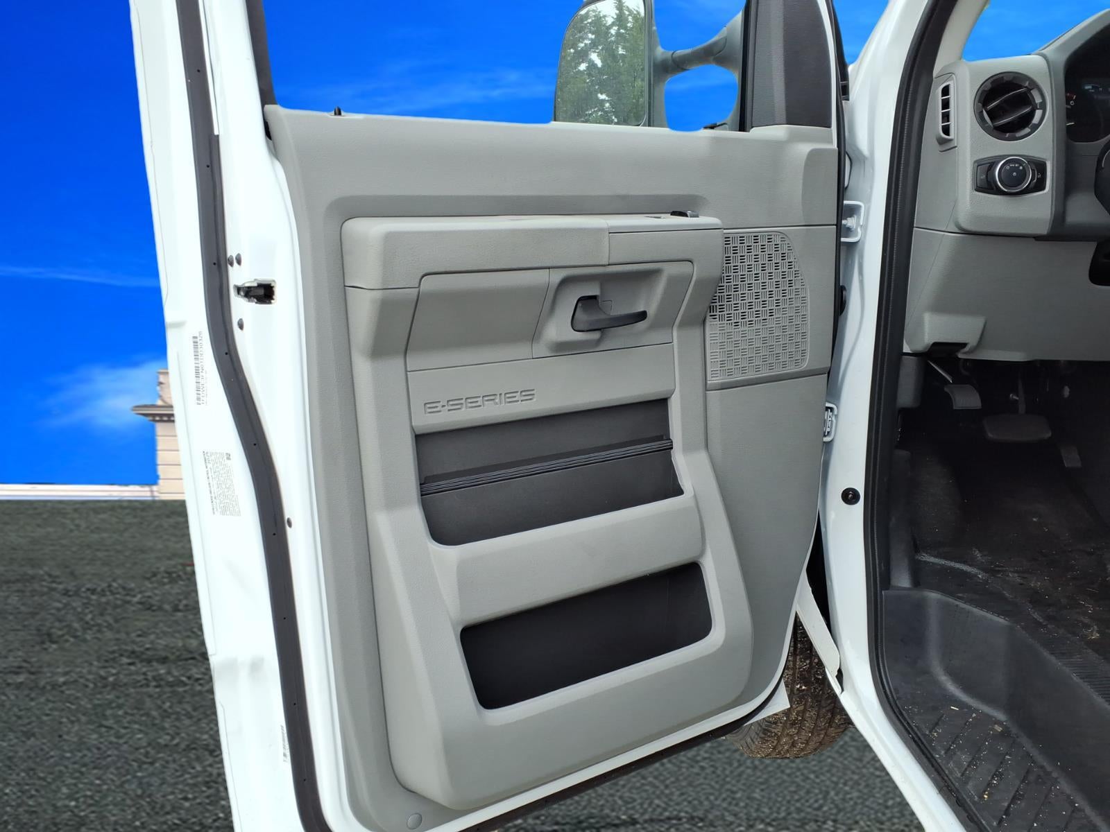 2026 Ford E-Series E-350 SD