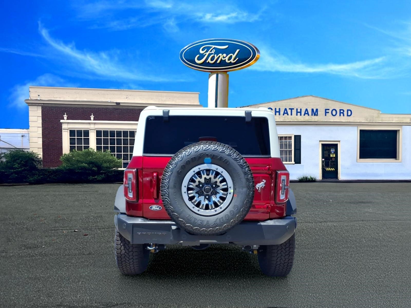 2026 Ford Bronco Outer Banks