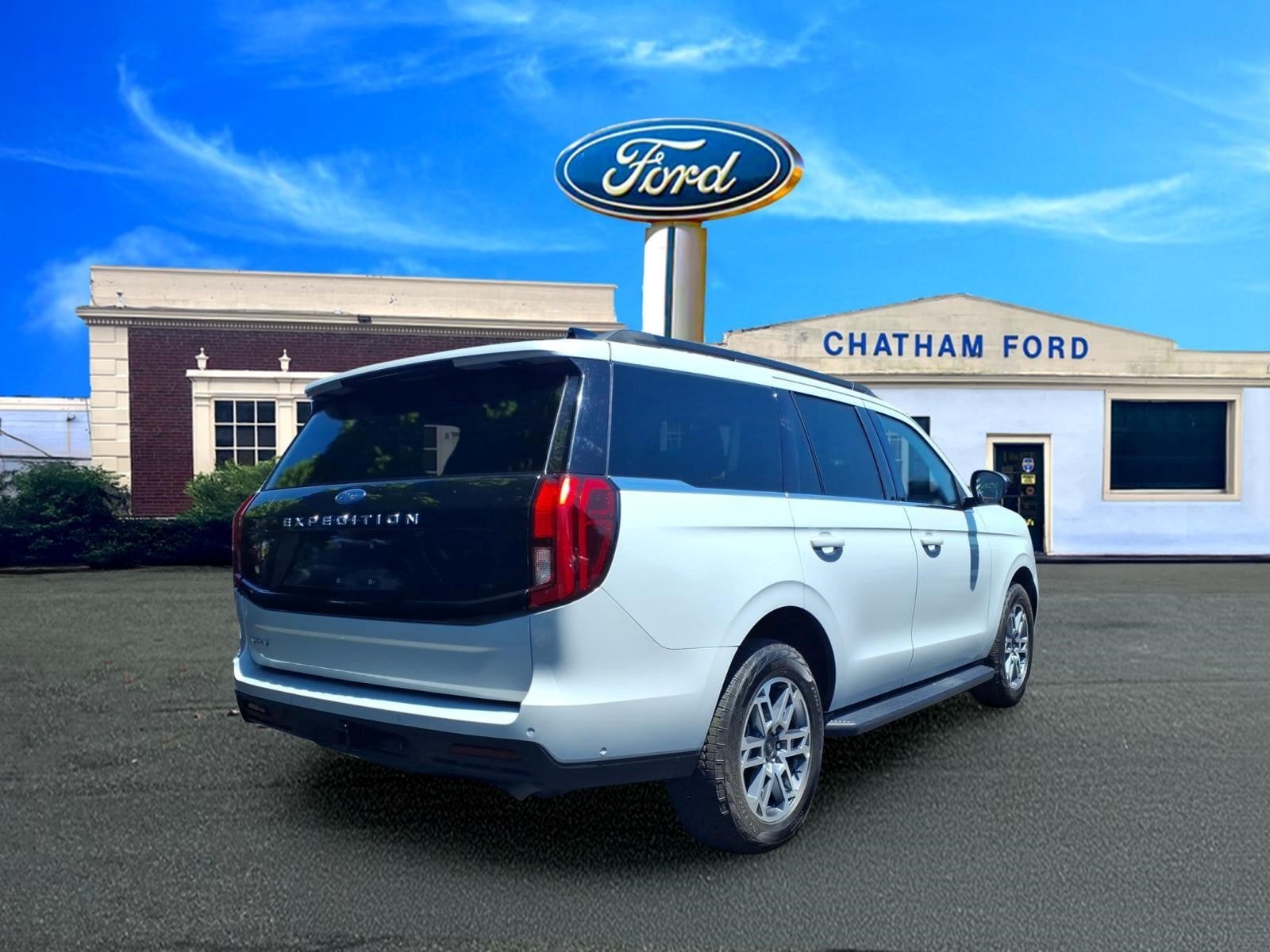 2025 Ford Expedition Active