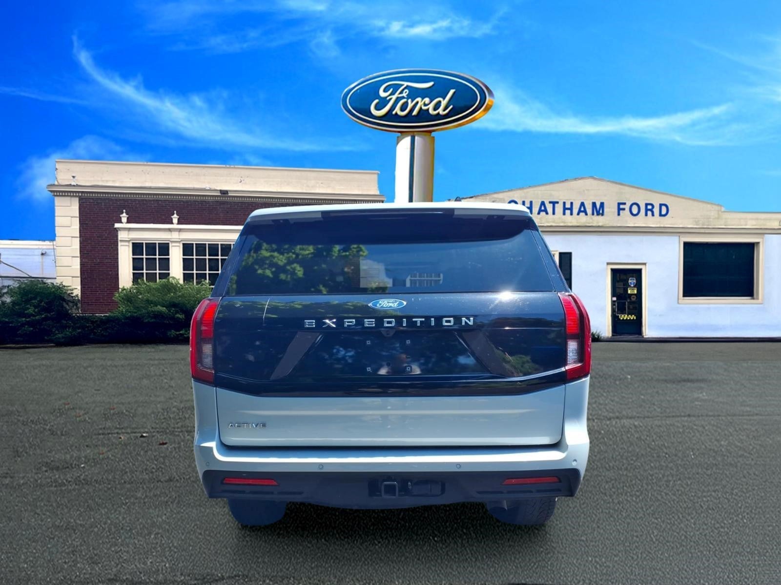 2025 Ford Expedition Active