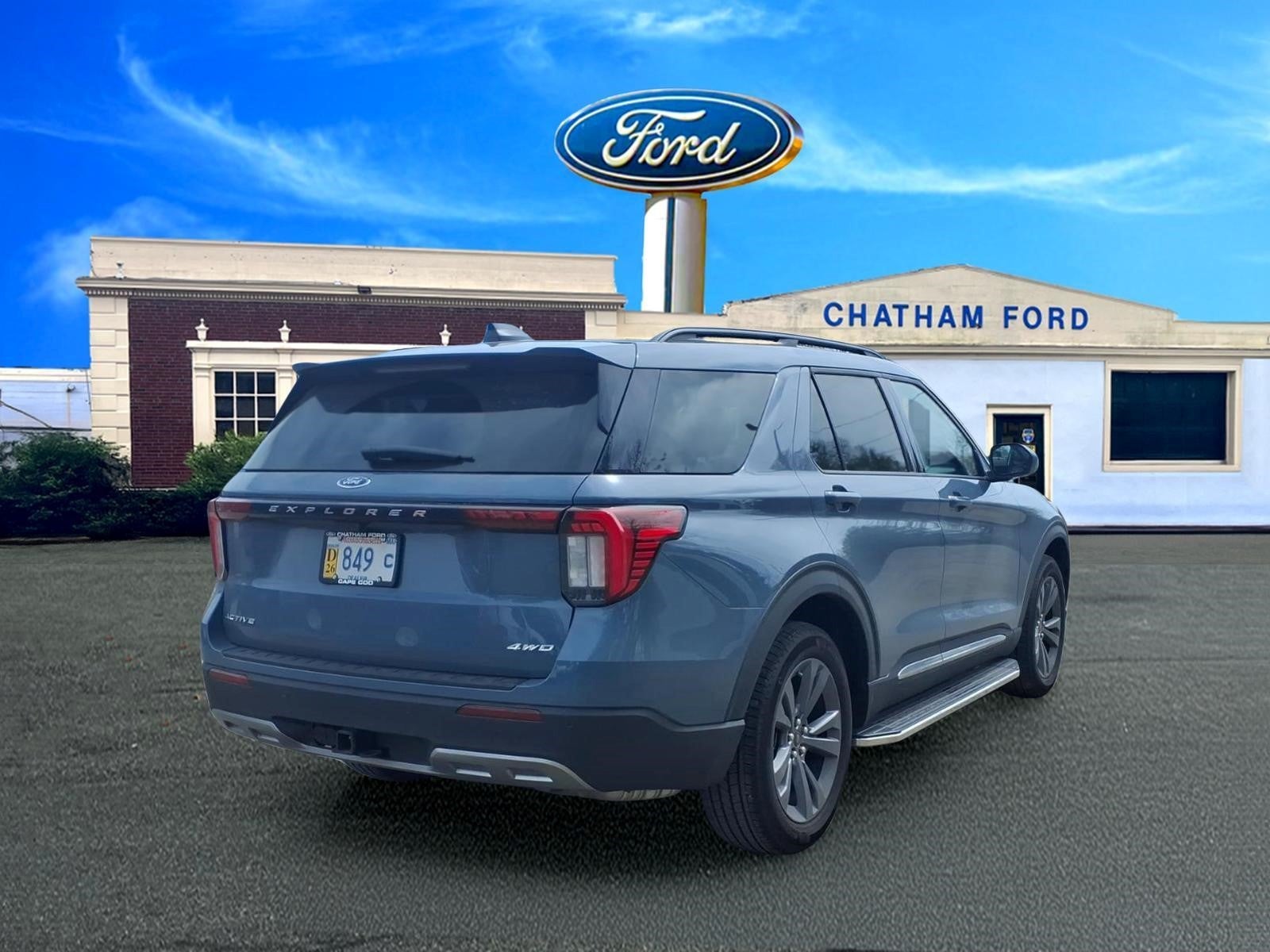 2025 Ford Explorer Active