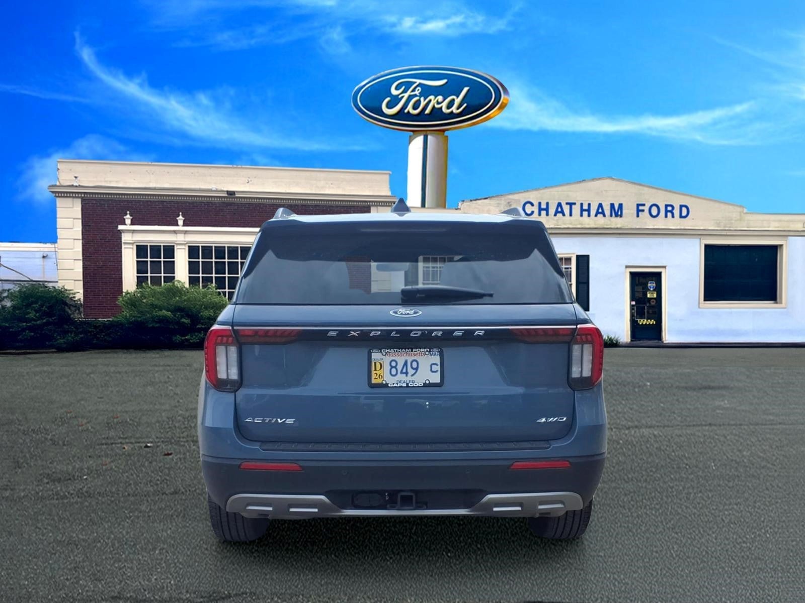 2025 Ford Explorer Active