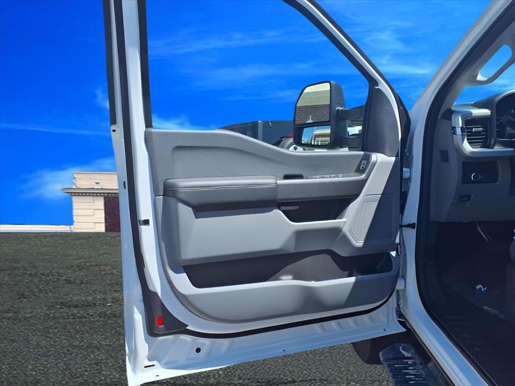 2025 Ford F-250 Super Duty XLT