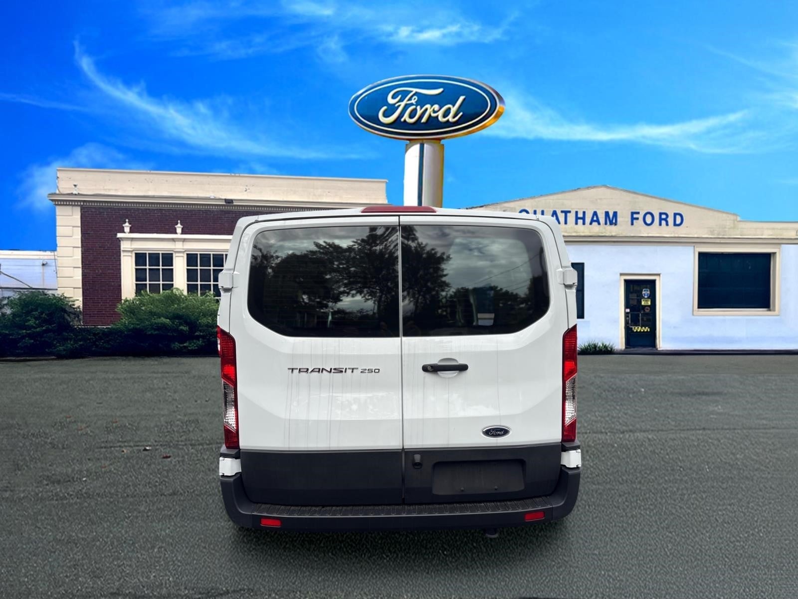 2025 Ford Transit 250