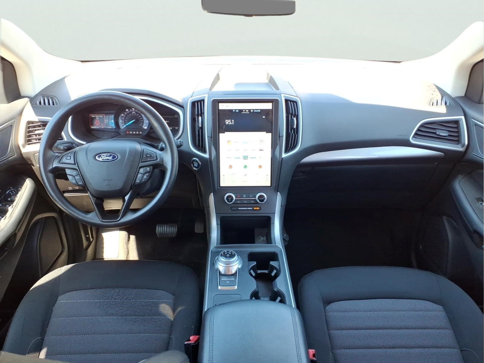 2021 Ford Edge SE