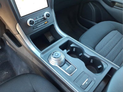 2021 Ford Edge SE